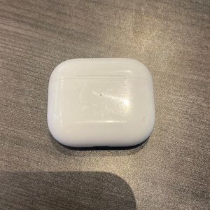 Airpods 3rd gen (case only)